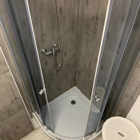 Discover Cracow Aparthostel Hostel