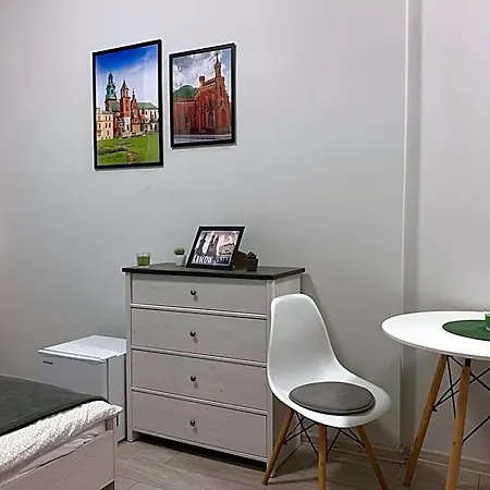 Discover Cracow Aparthostel Hostel *