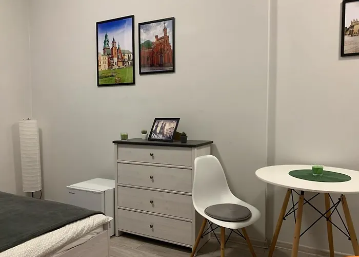 אכסניה Discover Cracow Aparthostel *
