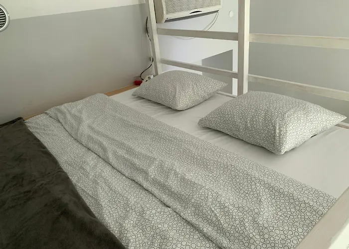 Discover Cracow Aparthostel קרקוב